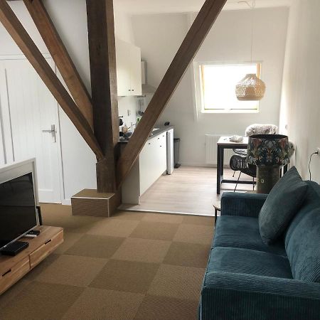 Rustig Logeerverblijf Aan De Rand Van De Stad Lekkum Exterior foto